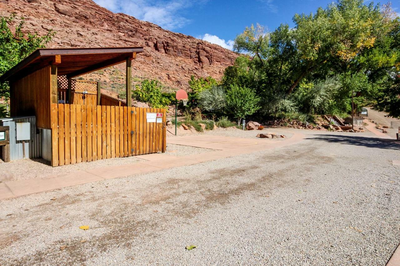 Апартаменты Moab Springs Ranch 7 Экстерьер фото